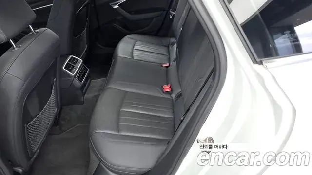 Audi A6 2021 — Photo 3/32