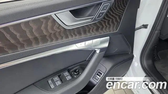 Audi A6 2021 — Photo 31/32