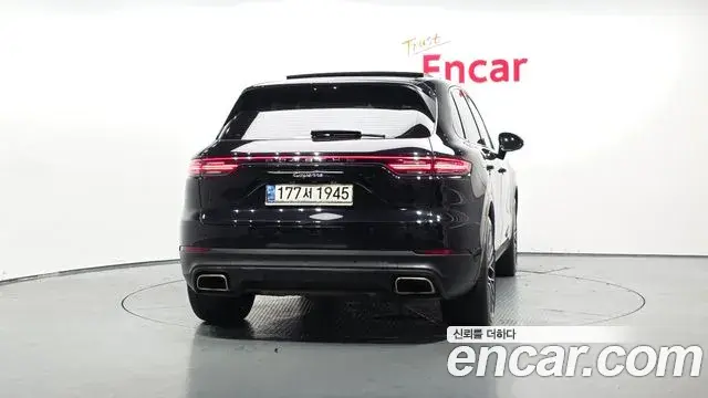 Porsche Cayenne 2020 — Photo 3/35