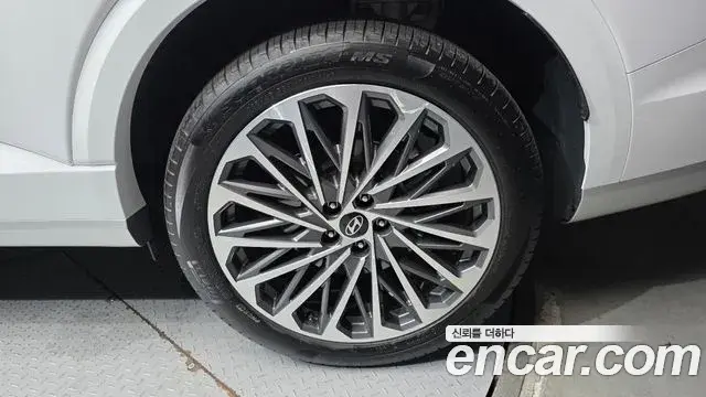 Hyundai Palisade 2025 — Photo 24/31