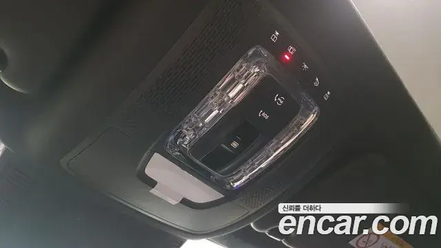 Mercedes-Benz GLE-Class 2025 — Фото 17/17