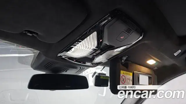 BMW X7 2021 — ფოტო 25/32
