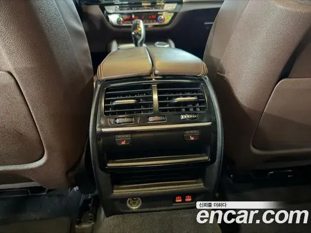 BMW 5 Series 2020 — ფოტო 20/20