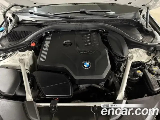 BMW 5 Series 2020 — ფოტო 14/20