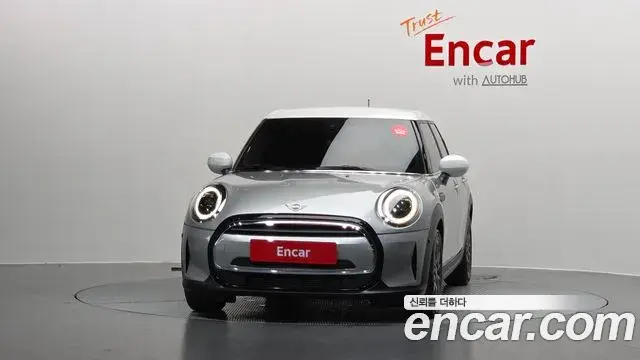 Mini Cooper 2024 — Photo 3/20
