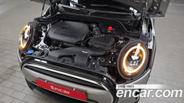 Mini Cooper 2024 — Photo 6/20