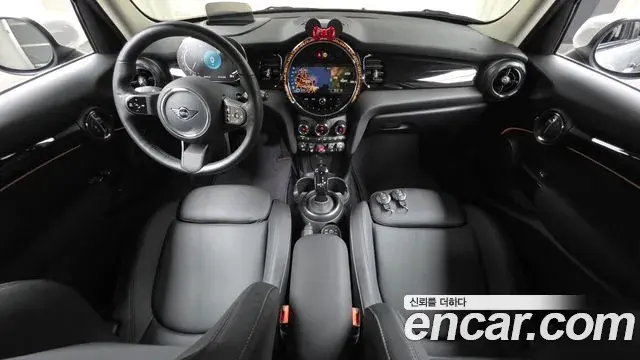 Mini Cooper 2024 — Photo 7/20