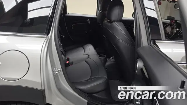 Mini Cooper 2024 — Photo 11/20