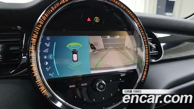 Mini Cooper 2024 — Photo 18/20