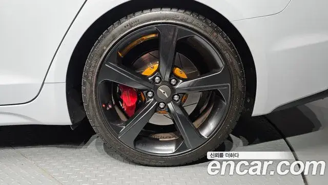 Genesis G70 2019 — Photo 22/33
