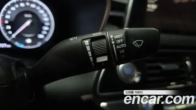 Genesis G70 2019 — Photo 6/33