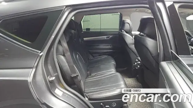 Genesis GV80 2020 — Photo 12/20