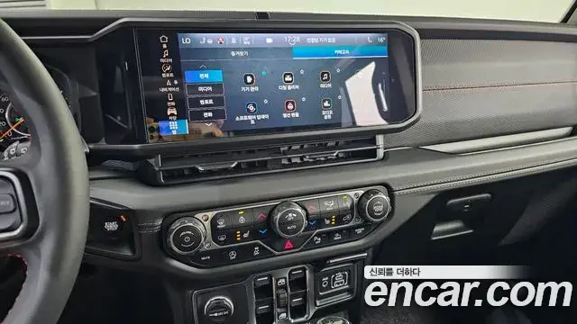 Jeep Wrangler 2024 — Photo 17/30