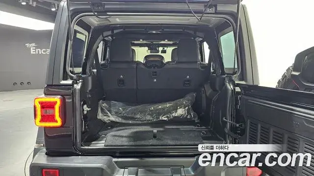 Jeep Wrangler 2024 — Photo 7/30