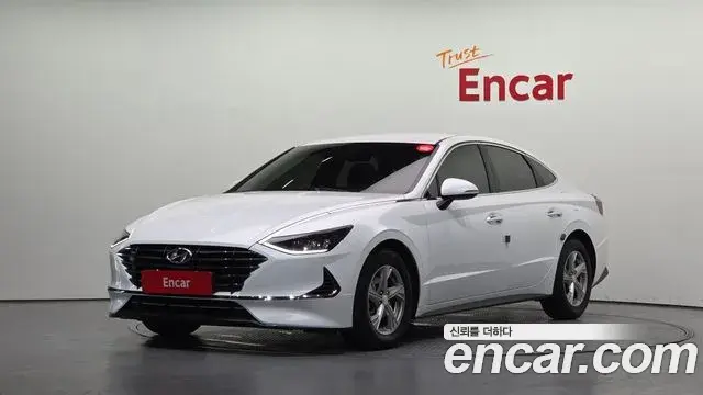 Hyundai Sonata 2020 — Фото 1/20