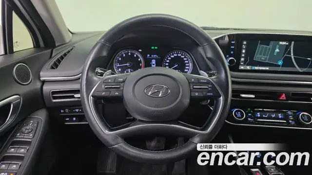 Hyundai Sonata 2020 — Фото 14/20