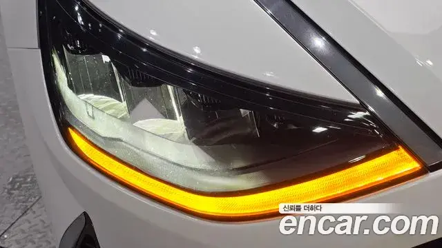 Hyundai Sonata Hybrid 2020 — Photo 13/31