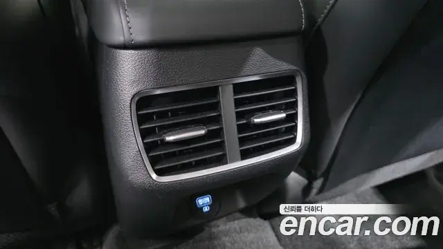 Hyundai Sonata Hybrid 2020 — Photo 14/31