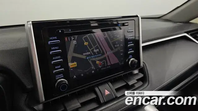 Toyota RAV4 2022 — Photo 14/20