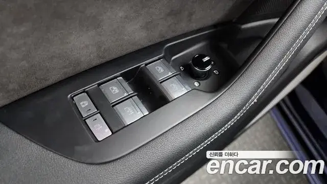 Audi S7 2021 — ფოტო 6/35