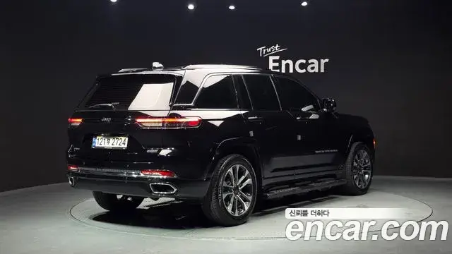 Jeep Grand Cherokee 2023 — Photo 5/20