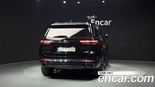 Jeep Grand Cherokee 2023 — Photo 10/20