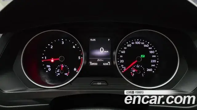 Volkswagen Tiguan 2018 — Photo 33/34