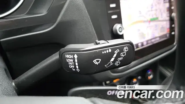 Volkswagen Tiguan 2018 — Photo 4/34