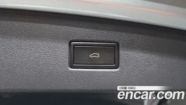 Volkswagen Tiguan 2018 — Photo 13/34