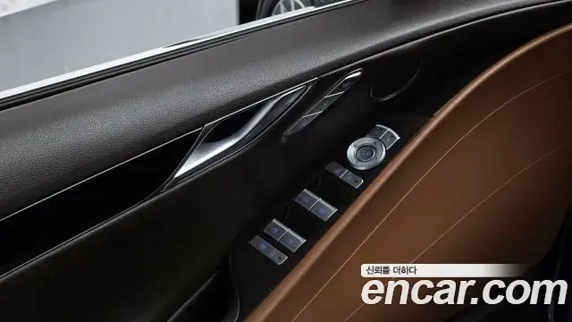 Genesis Electrified G80 2022 — Photo 16/20
