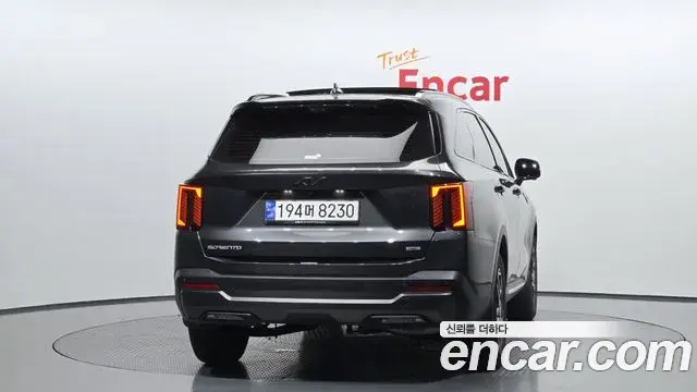 Kia Sorento 2024 — Фото 4/20