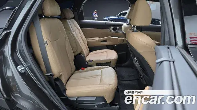 Kia Sorento 2024 — Фото 11/20