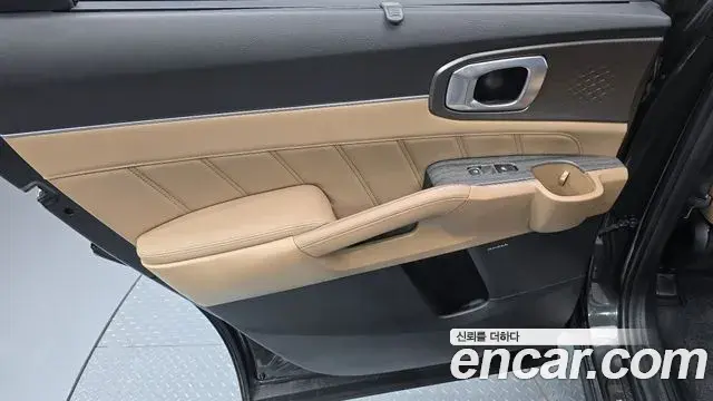 Kia Sorento 2024 — ფოტო 25/33