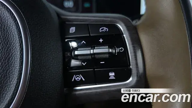 Kia Sorento 2024 — ფოტო 31/33