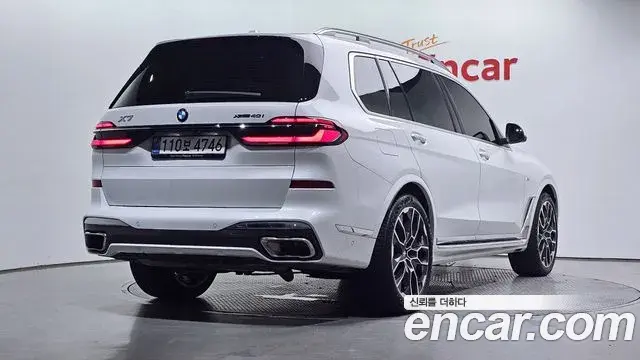 BMW X7 2025 — Photo 18/31