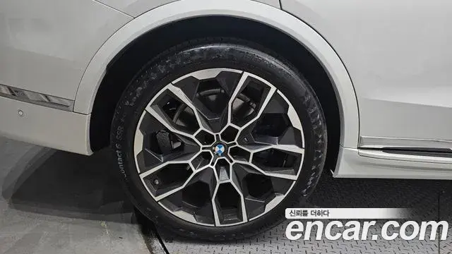 BMW X7 2025 — Photo 11/31