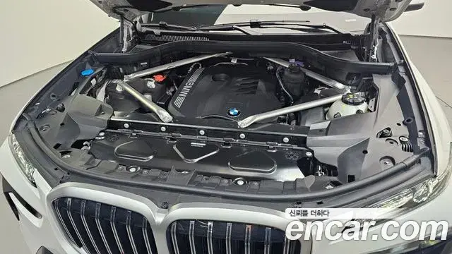 BMW X7 2025 — Photo 9/31