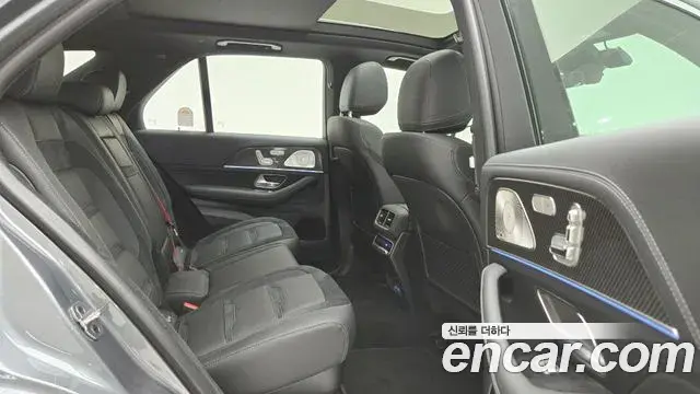 Mercedes-Benz GLE-Class 2025 — Photo 5/18