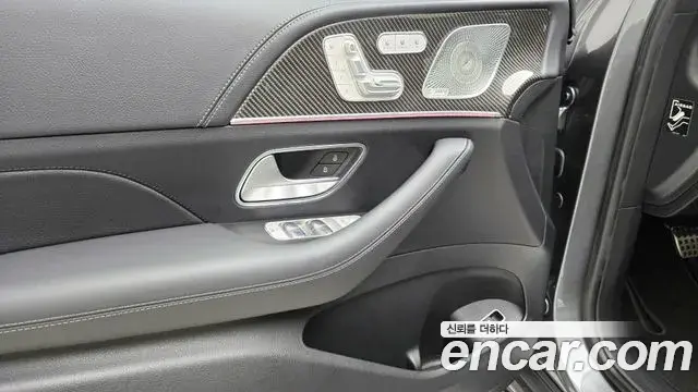 Mercedes-Benz GLE-Class 2025 — Photo 6/18