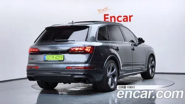 Audi SQ7 2025 — ფოტო 31/45