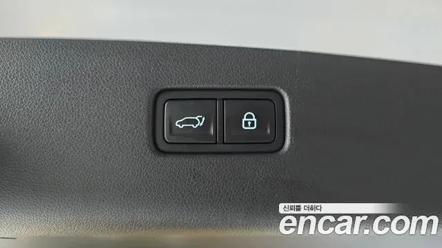 Genesis GV70 2021 — ფოტო 20/31