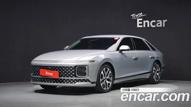 Hyundai Grandeur 2023 — Фото 1/20