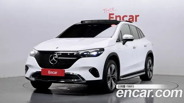 Mercedes-Benz EQE SUV 2023 — Photo 16/20