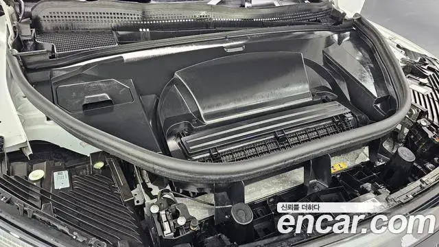 Mercedes-Benz EQE SUV 2023 — Photo 3/20
