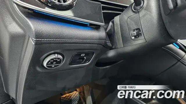 Mercedes-Benz EQE SUV 2023 — Photo 12/20
