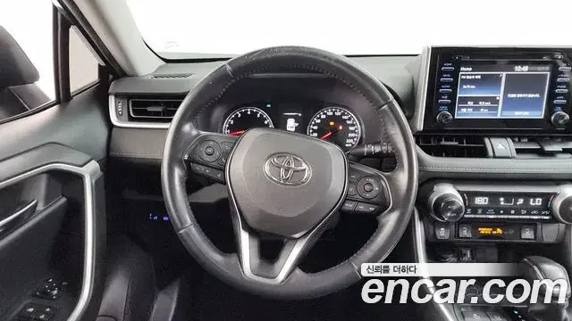Toyota RAV4 2019 — Photo 13/20