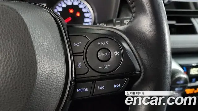 Toyota RAV4 2019 — Photo 16/20