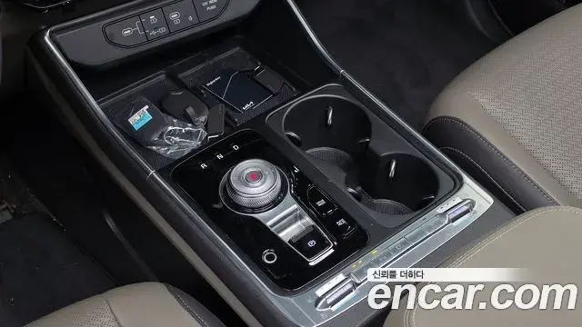 Kia Carnival 2024 — ფოტო 4/20