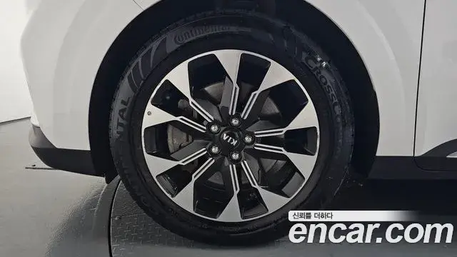 Kia Carnival 2021 — Photo 5/20