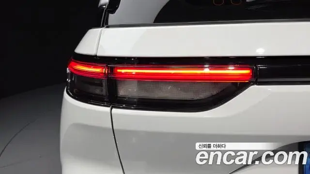 Jeep Grand Cherokee 2023 — Şəkil 25/34